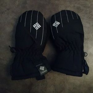 Columbia mittens